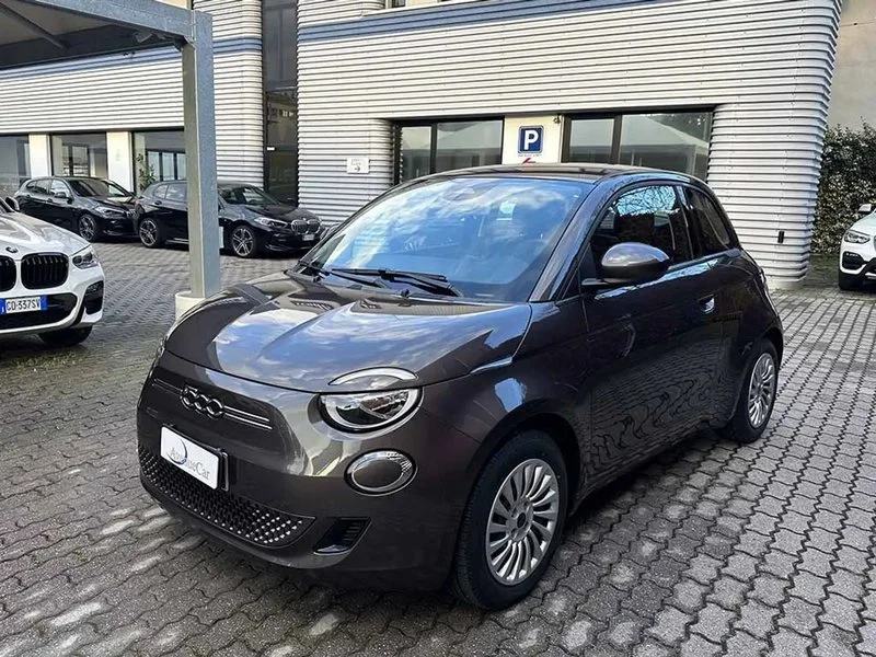 Fiat 500e ACTION
