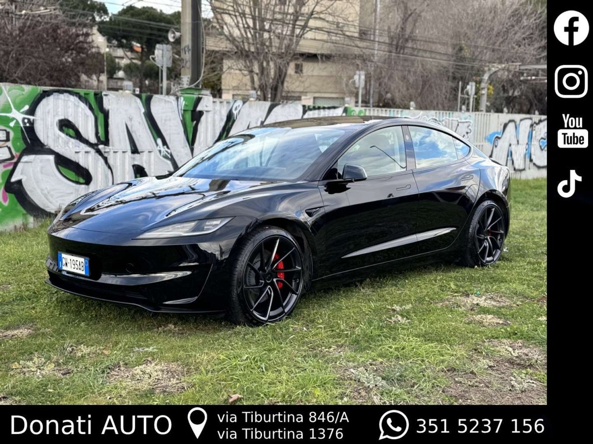 Tesla Model 3 - Immagine 2