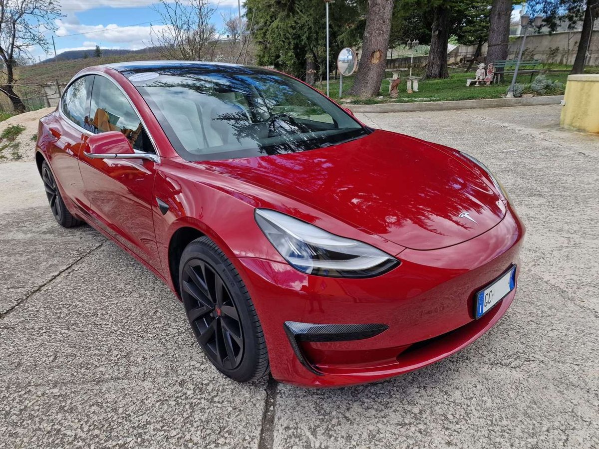 Tesla Model 3 - Immagine 3
