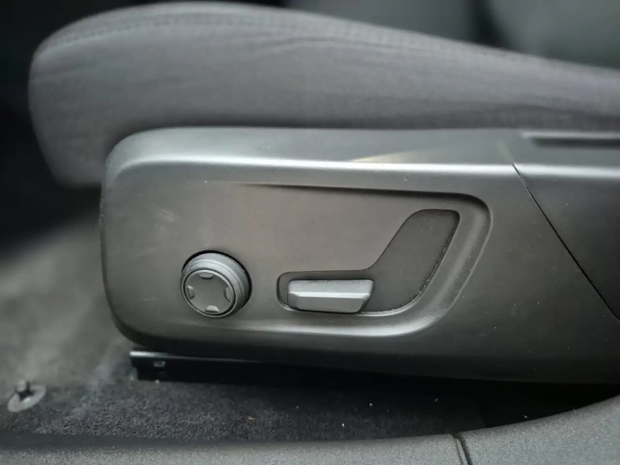 Polestar 2 Long Range Single Motor 78kWh 2023 elettrica usata 49.238 km - Foto 2