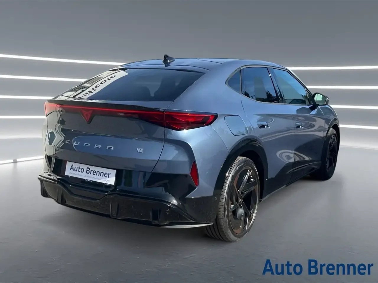 CUPRA Tavascan 77kWh VZ Adrenaline AWD 2025 elettrica usata 23.173 km - Foto 4