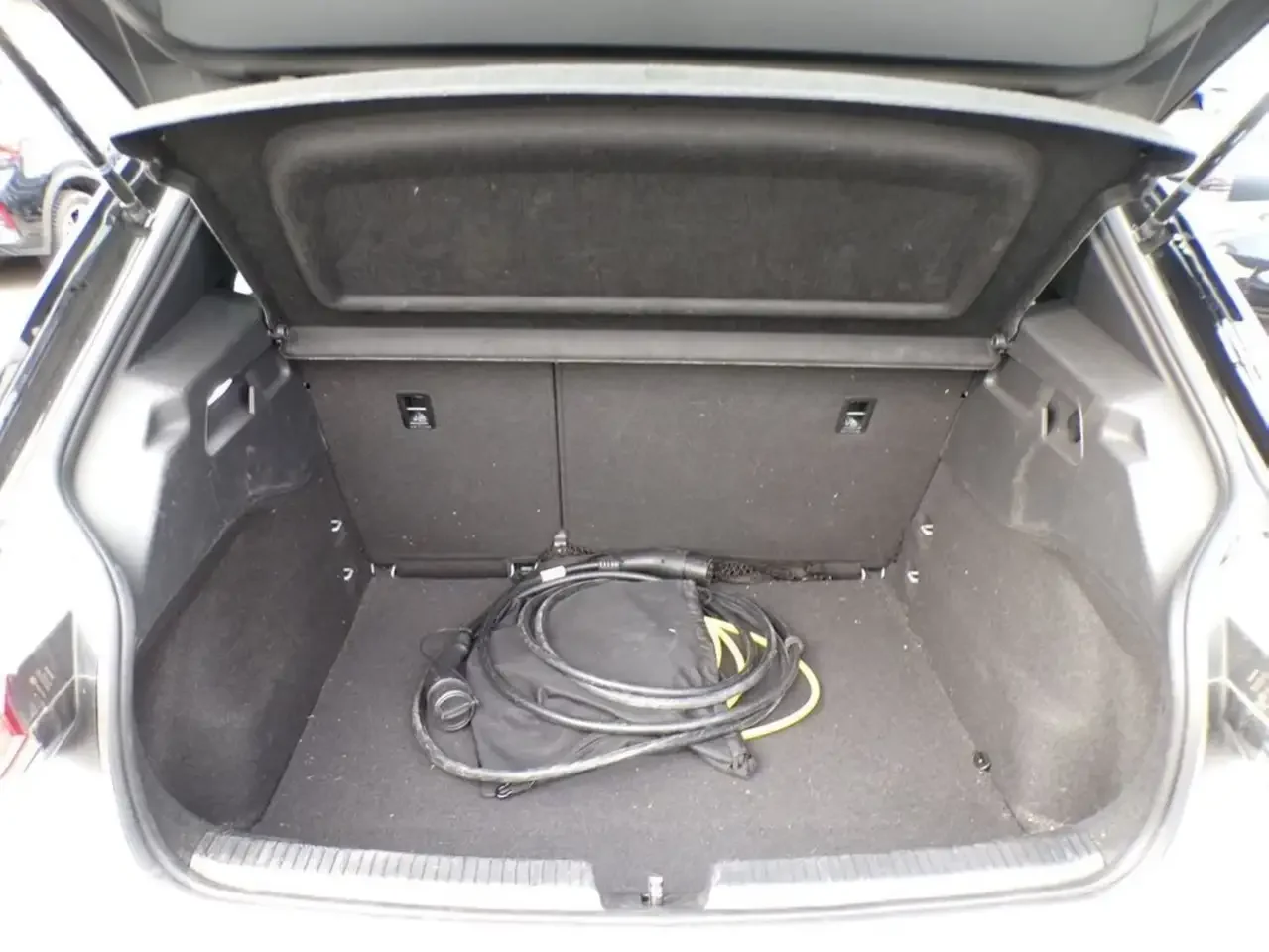 Volkswagen ID.3 58 kWh Pro Performance 2022 elettrica usata 53.000 km - Foto 3