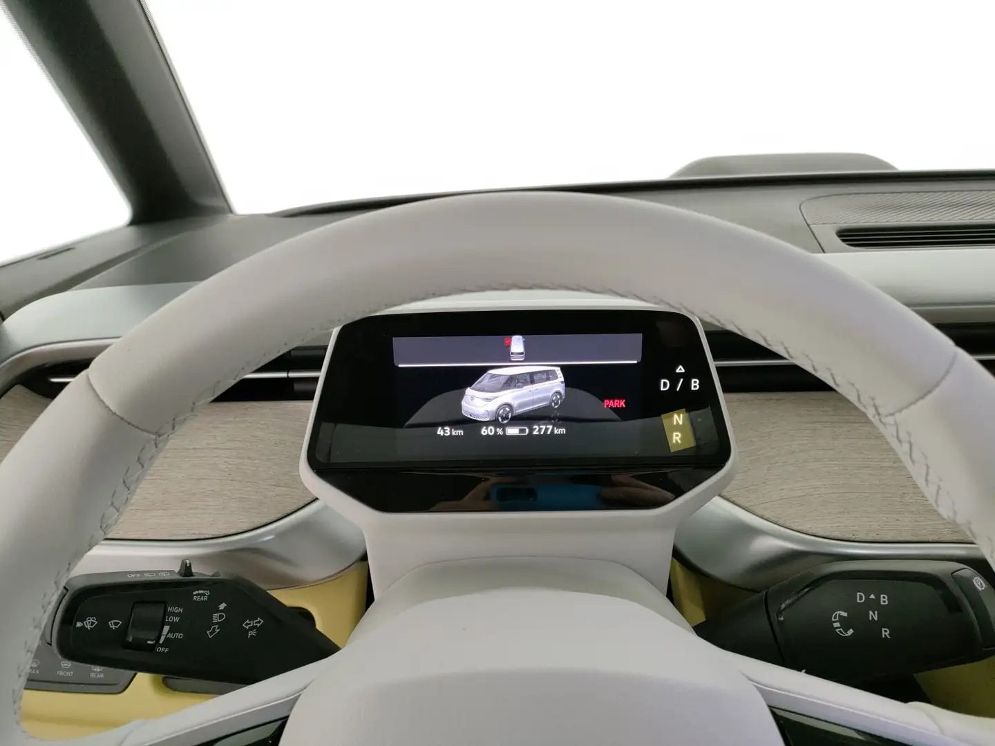 Volkswagen ID. Buzz 77 kWh Pro+ 2022 elettrica usata 21.500 km - Foto 9