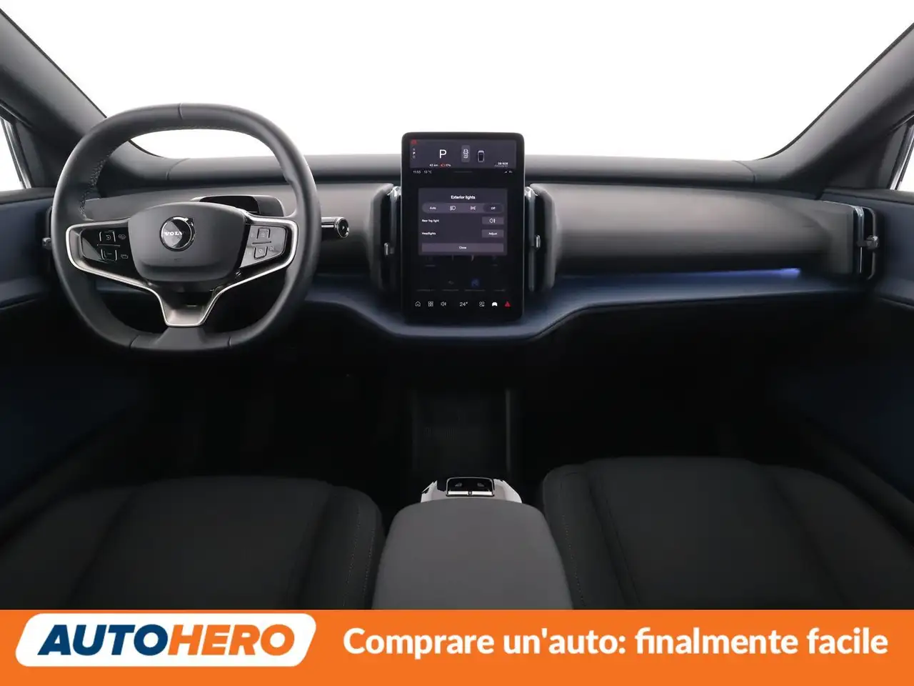 Volvo EX30 Single Motor Plus 2024 elettrica usata 28.608 km - Foto 4