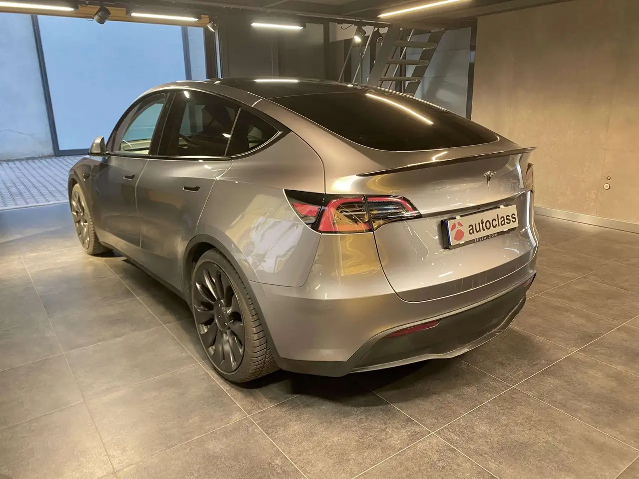 Tesla Model Y Performance Dual Motor AWD 2024 elettrica usata 80.000 km - Foto 6