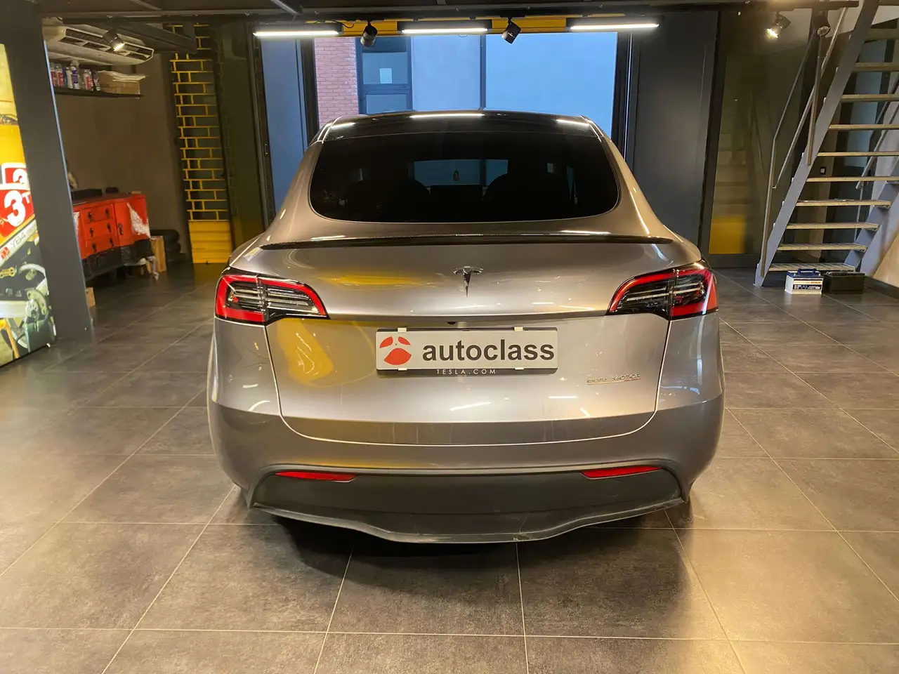 Tesla Model Y Performance Dual Motor AWD 2024 elettrica usata 80.000 km - Foto 7