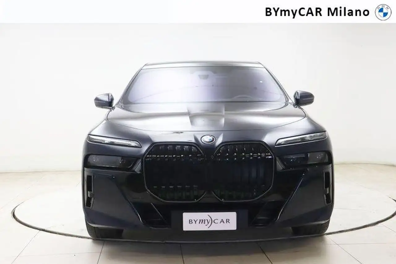 BMW i7 xDrive60 M Sport 2024 elettrica usata 17.817 km - Foto 10