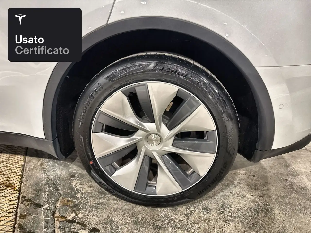 Tesla Model Y Long Range AWD 2021 elettrica usata 50.972 km - Foto 13