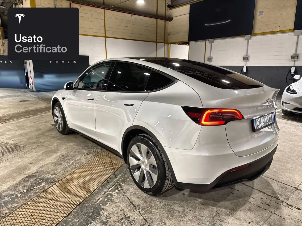 Tesla Model Y Long Range AWD 2021 elettrica usata 50.972 km - Foto 14