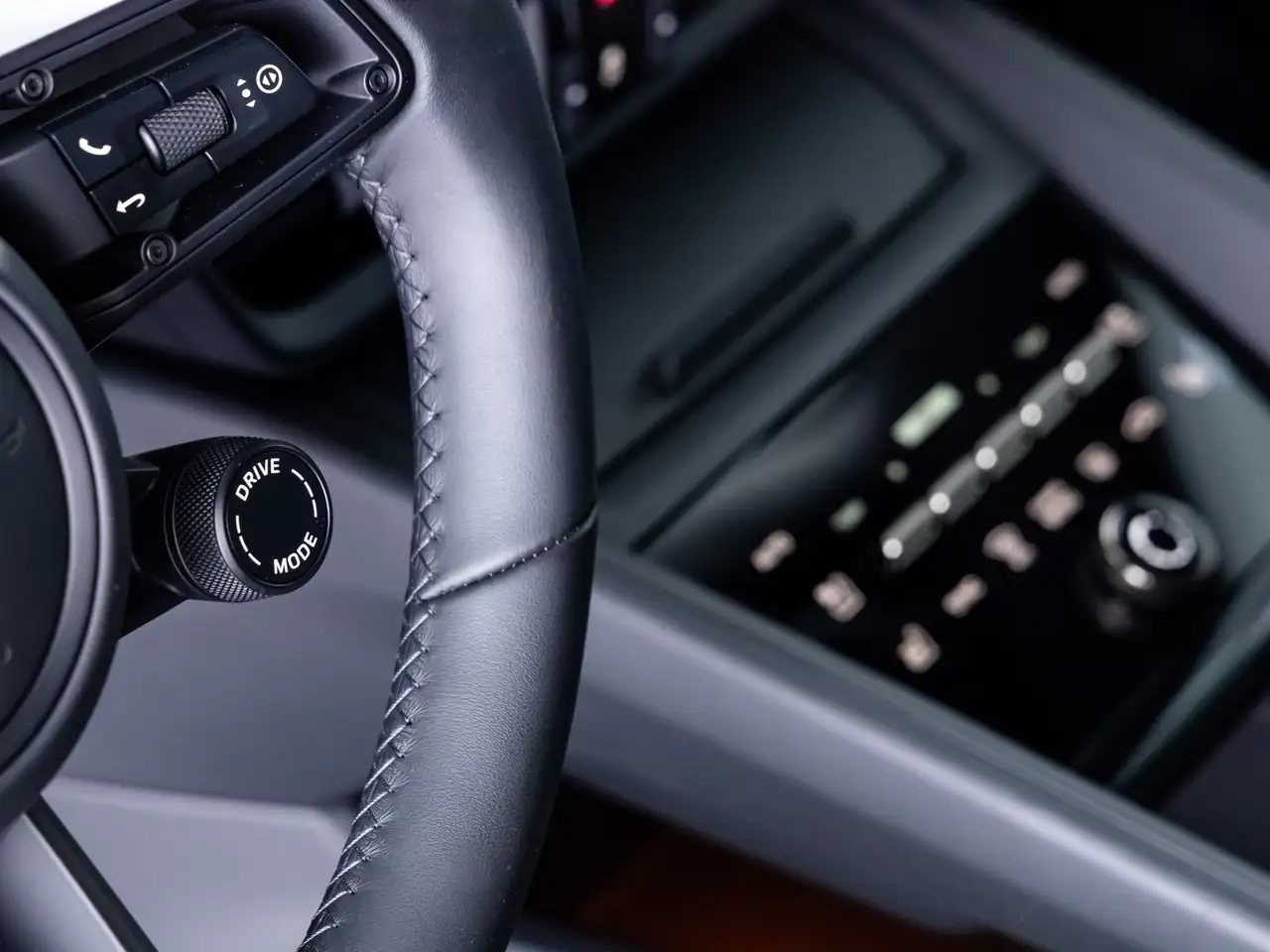 Porsche Macan 2024 elettrica usata 7.085 km - Foto 10