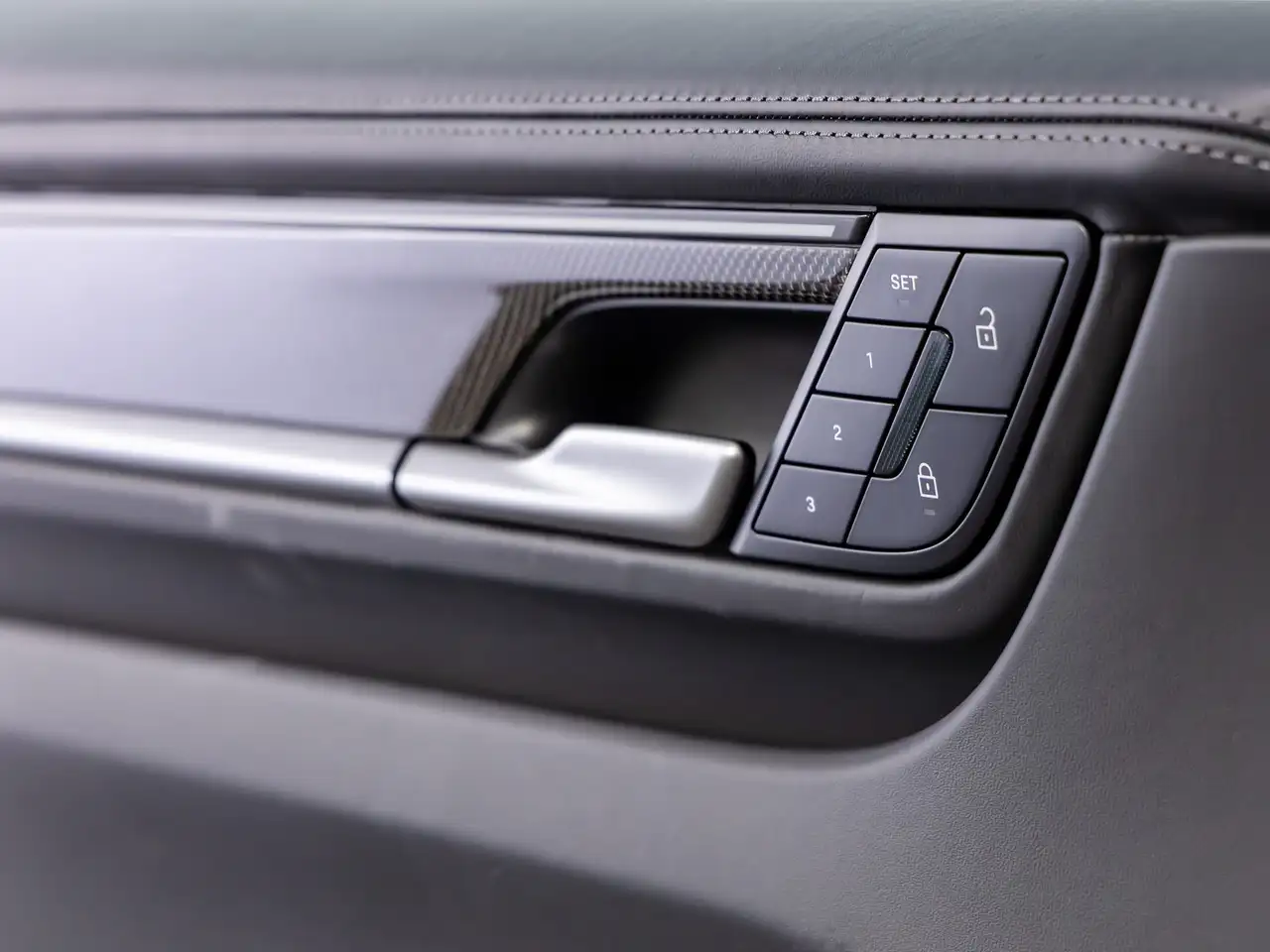 Porsche Macan 2024 elettrica usata 7.085 km - Foto 13