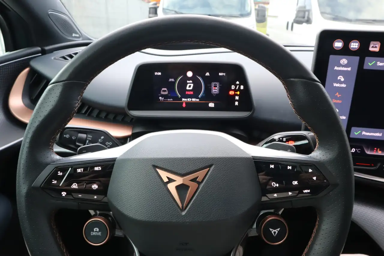 CUPRA Tavascan VZ 340 CV 4x4 2024 elettrica usata 31.259 km - Foto 14