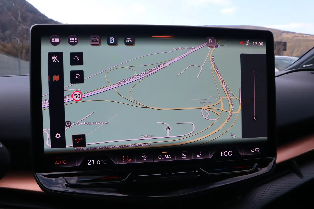 CUPRA Tavascan VZ 340 CV 4x4 2024 elettrica usata 31.259 km - Foto 8