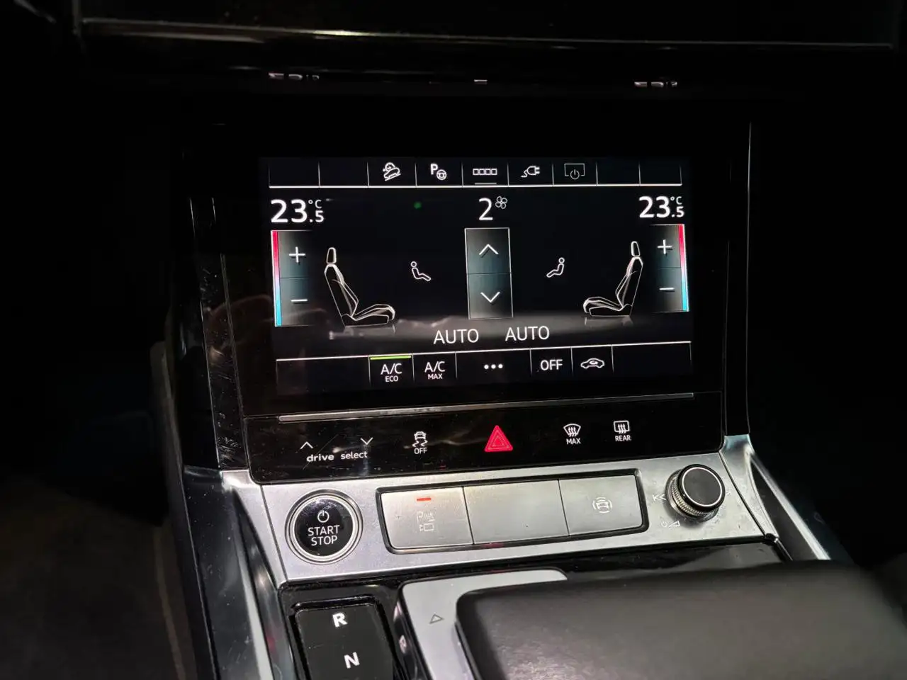 Audi Q8 e-tron Sportback 50 quattro S line 2021 elettrica usata 43.189 km - Foto 15