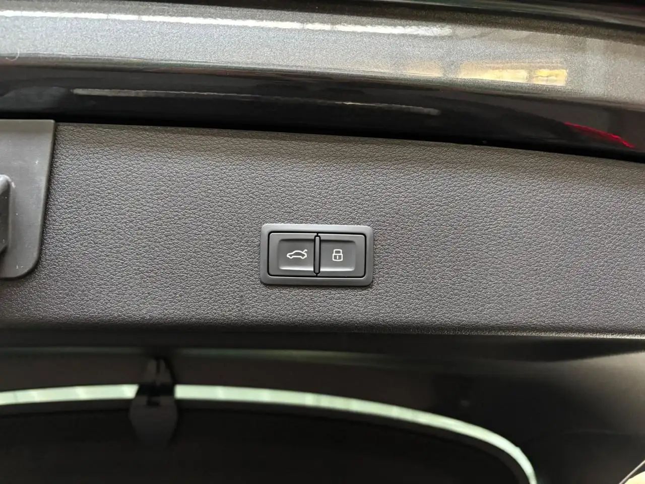 Audi Q8 e-tron Sportback 50 quattro S line 2021 elettrica usata 43.189 km - Foto 6