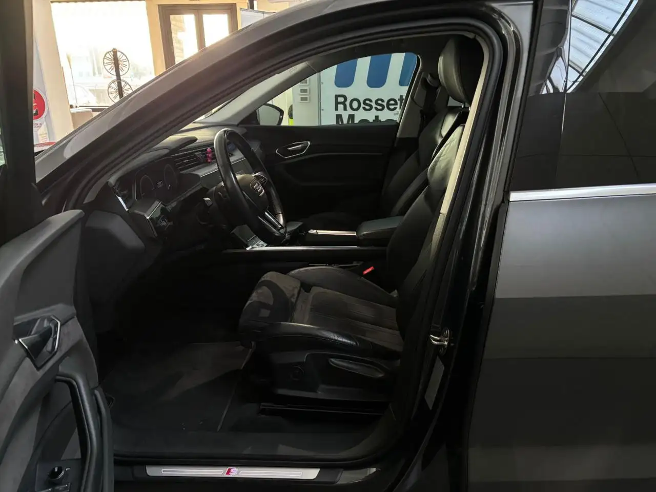 Audi Q8 e-tron Sportback 50 quattro S line 2021 elettrica usata 43.189 km - Foto 8