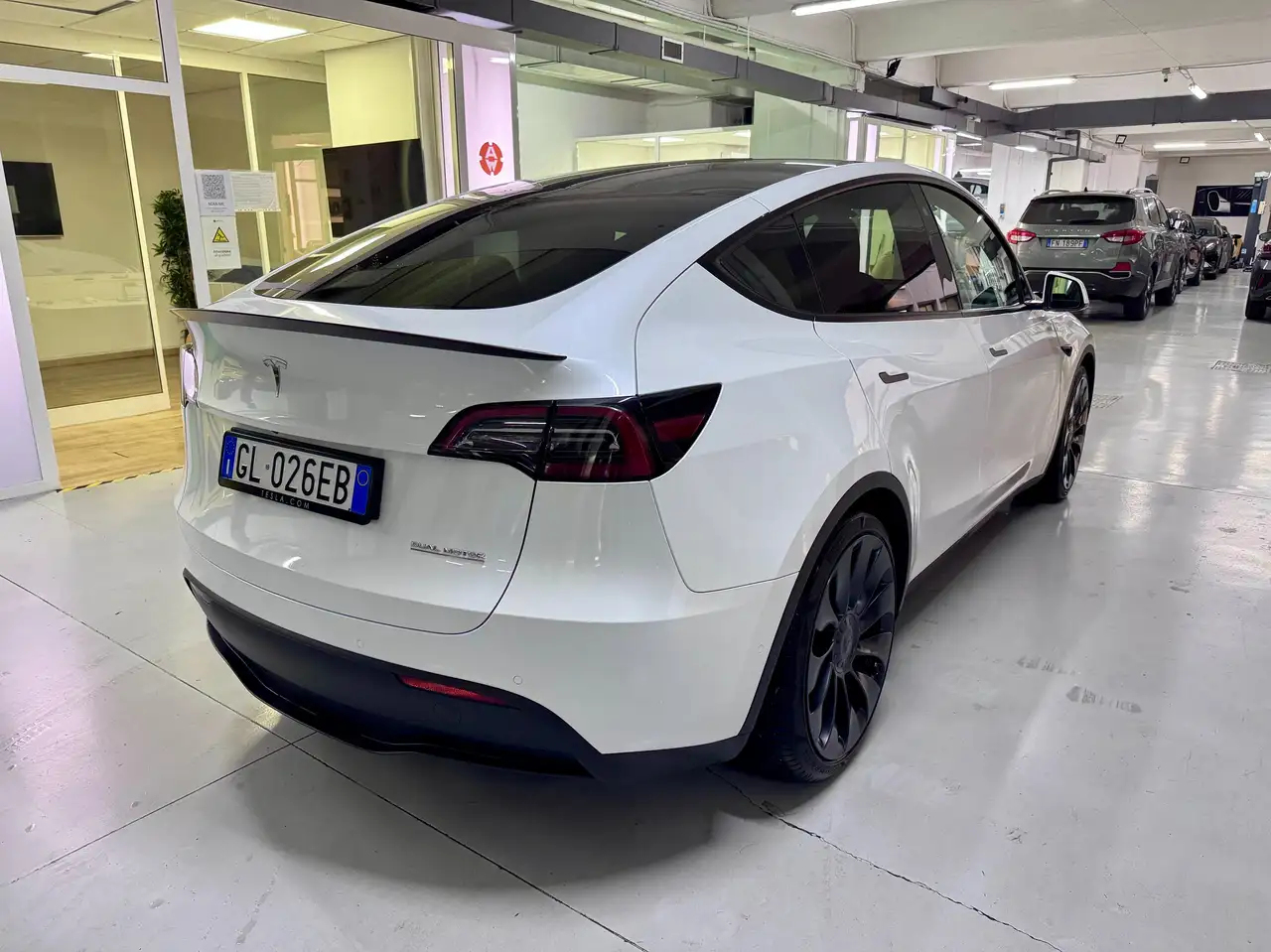 Tesla Model Y Performance Dual Motor AWD 2022 elettrica usata 32.300 km - Foto 14