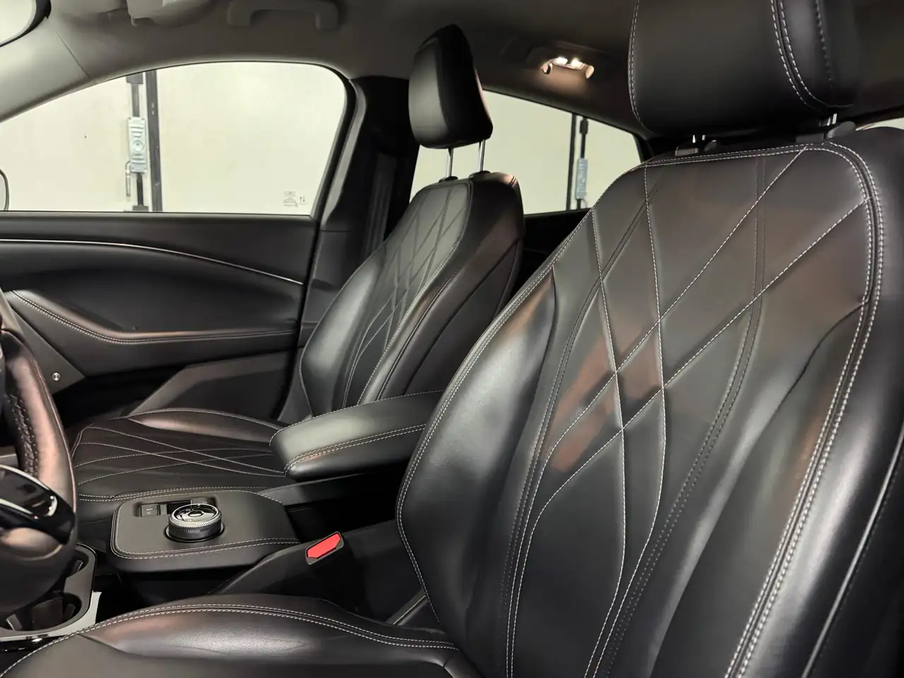 Ford Mustang Mach-E Standard Range RWD 269CV 2021 elettrica usata 75.000 km - Foto 10