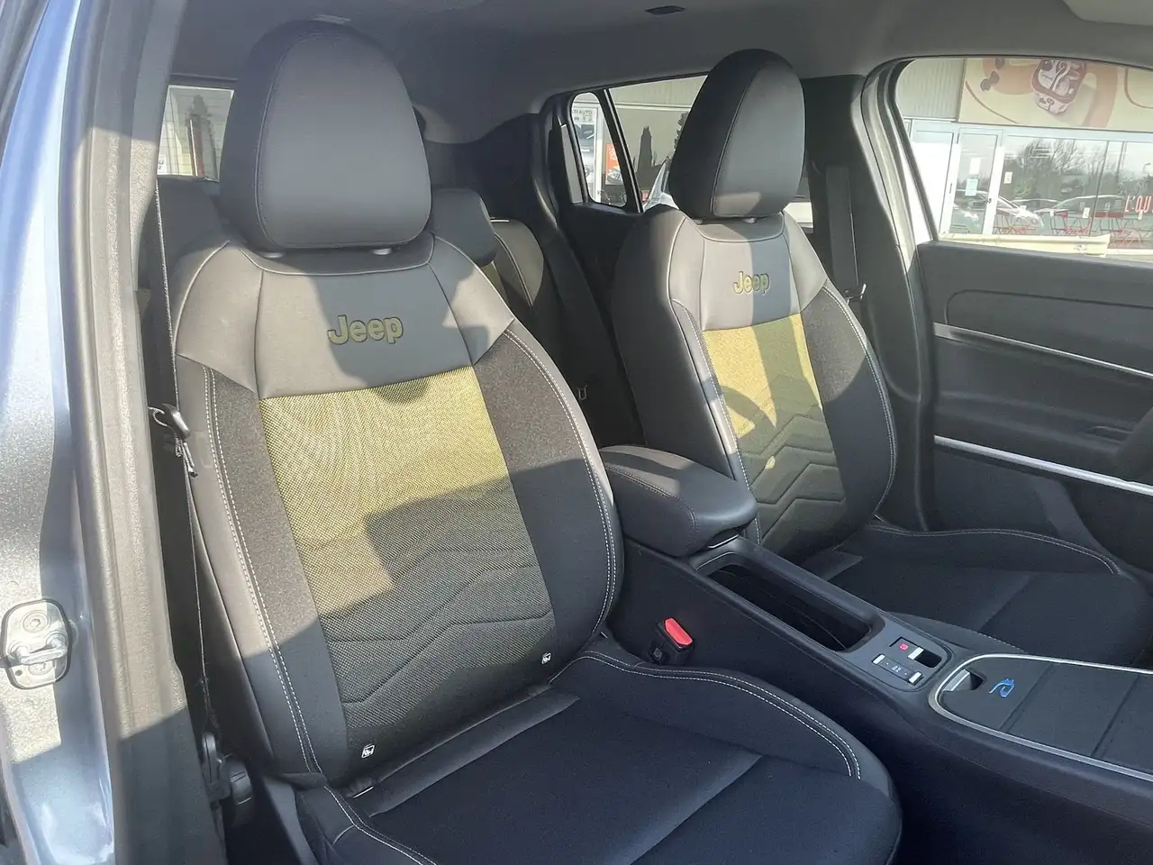 Jeep Avenger BEV 156CV Summit 2025 elettrica usata 13.200 km - Foto 13