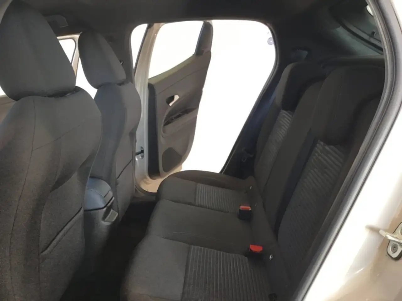 Alfa Romeo Junior BEV 156CV Elettrica 2025 elettrica usata 14.657 km - Foto 12