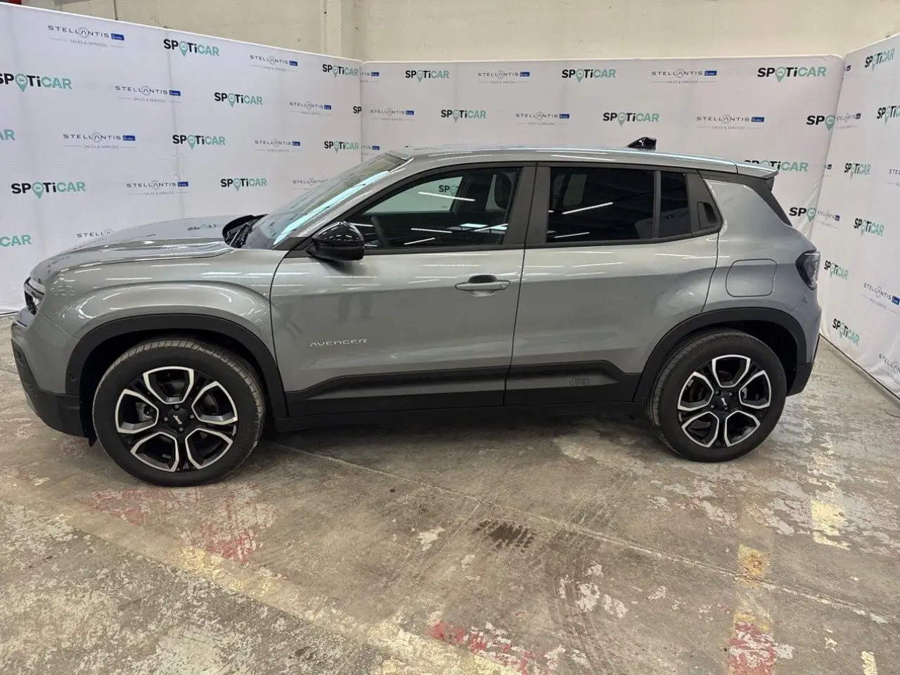 Jeep Avenger BEV 156cv Altitude 2025 elettrica usata 7.990 km - Foto 2
