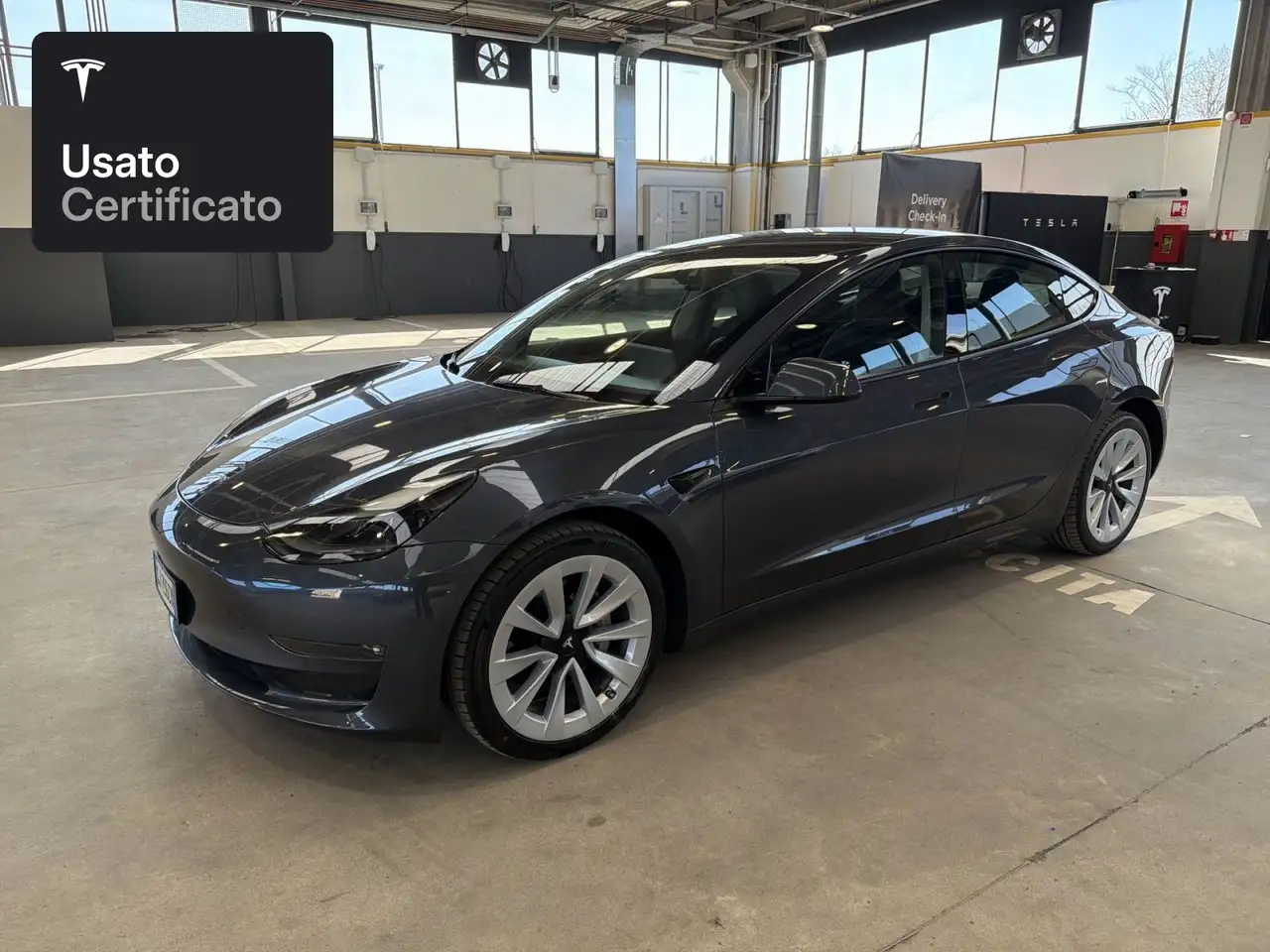 Tesla Model 3 Long Range AWD 2022 elettrica usata 122.815 km - Foto 4