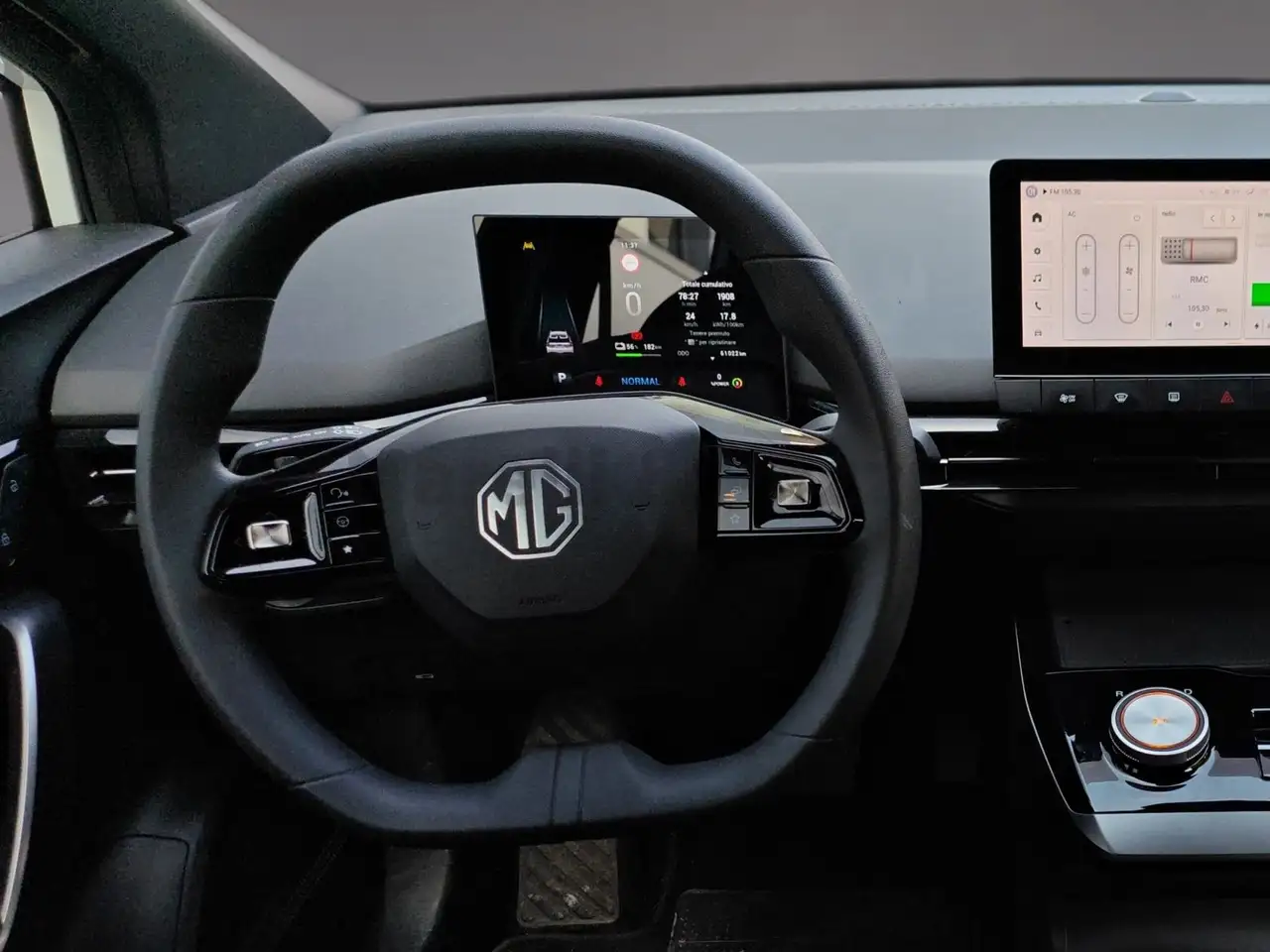 MG MG4 51 kWh STD 2023 elettrica usata 61.022 km - Foto 9