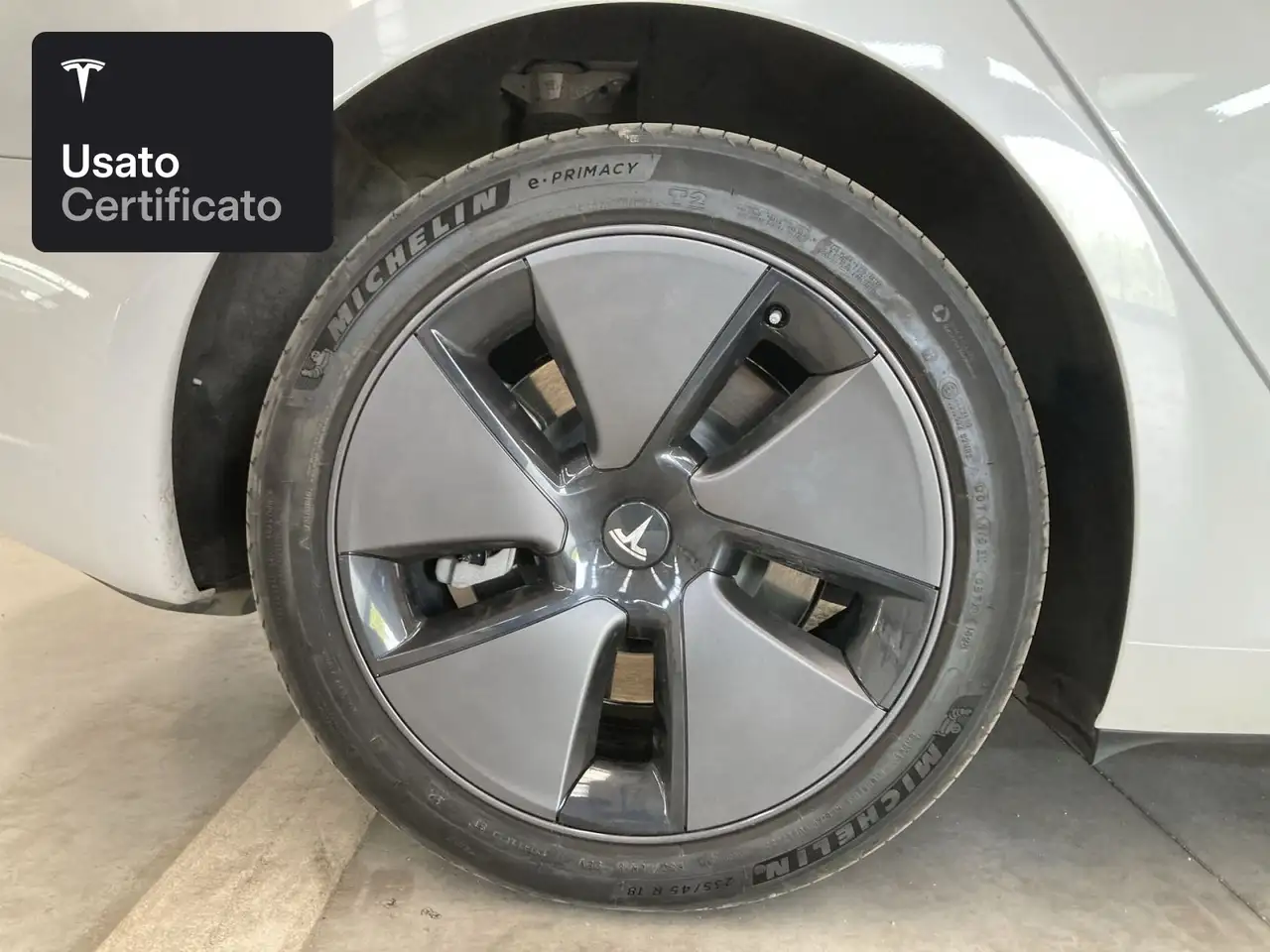 Tesla Model 3 Rear-Wheel Drive 2023 elettrica usata 42.254 km - Foto 10
