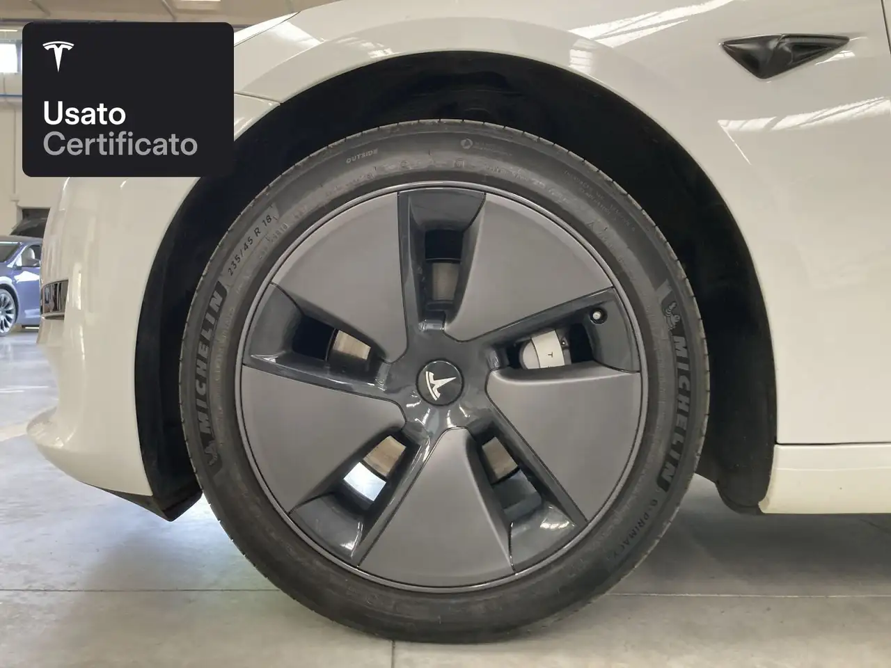 Tesla Model 3 Rear-Wheel Drive 2023 elettrica usata 42.254 km - Foto 5