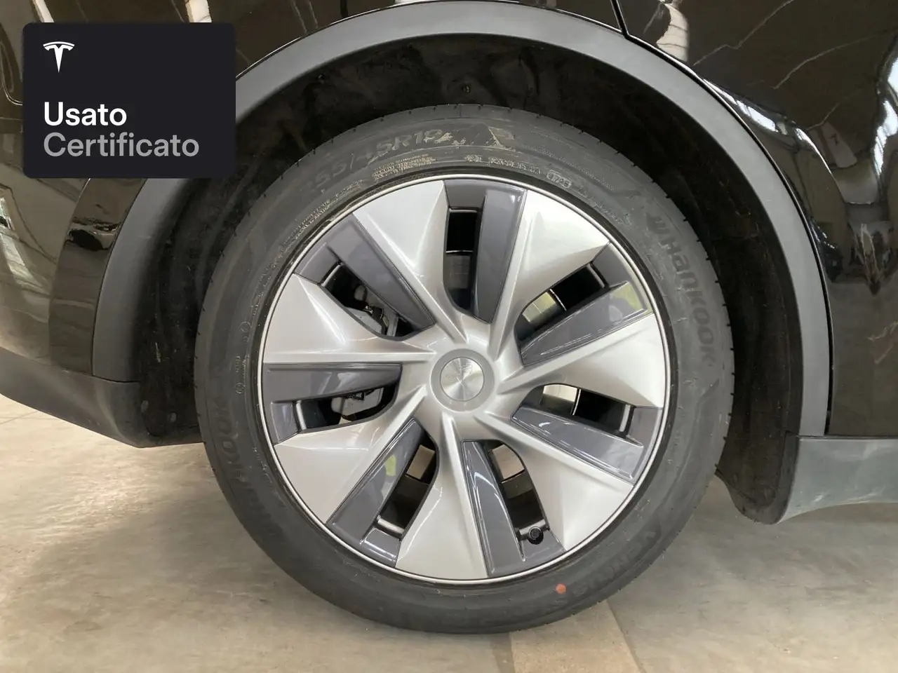 Tesla Model Y Rear-Wheel Drive 2024 elettrica usata 48.332 km - Foto 10