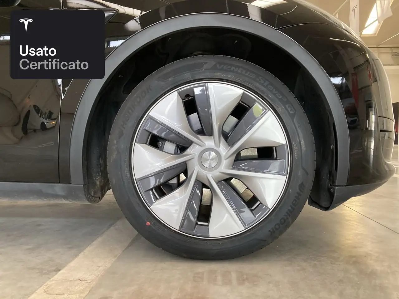 Tesla Model Y Rear-Wheel Drive 2024 elettrica usata 48.332 km - Foto 11