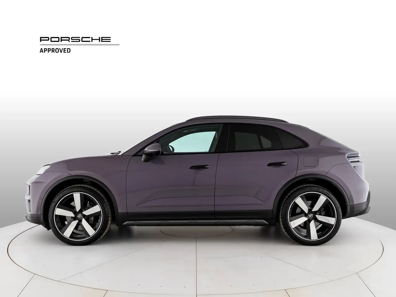 Porsche Macan Turbo Electric 2024 elettrica usata 25.665 km - Foto 2