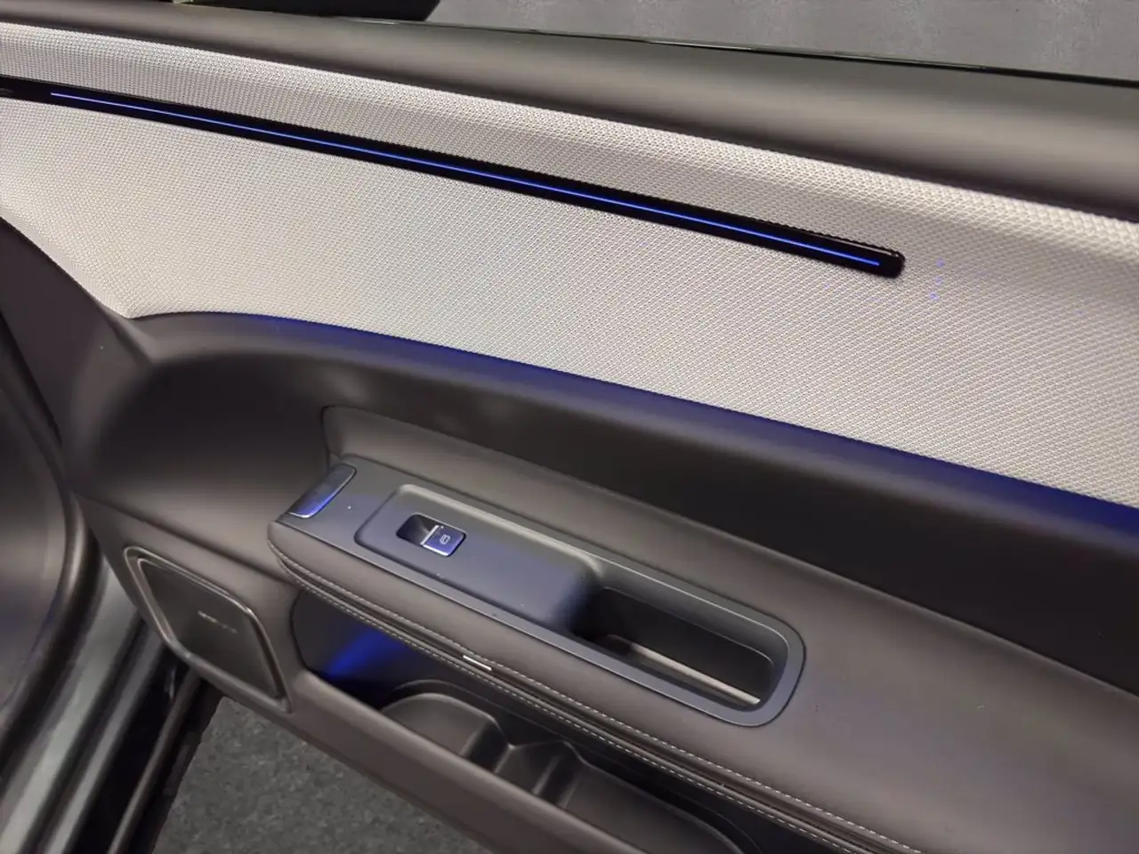 Polestar 4 Long Range Dual Motor 100kWh Prime 2025 elettrica usata 5.000 km - Foto 14