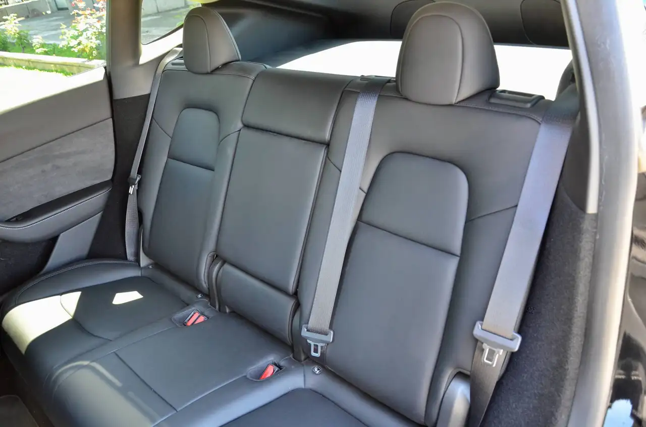 Tesla Model Y Performance Dual Motor AWD 2023 elettrica usata 79.000 km - Foto 11