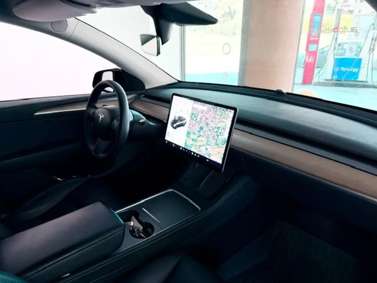 Tesla Model Y Long Range Dual Motor AWD 2021 elettrica usata 115.000 km - Foto 4