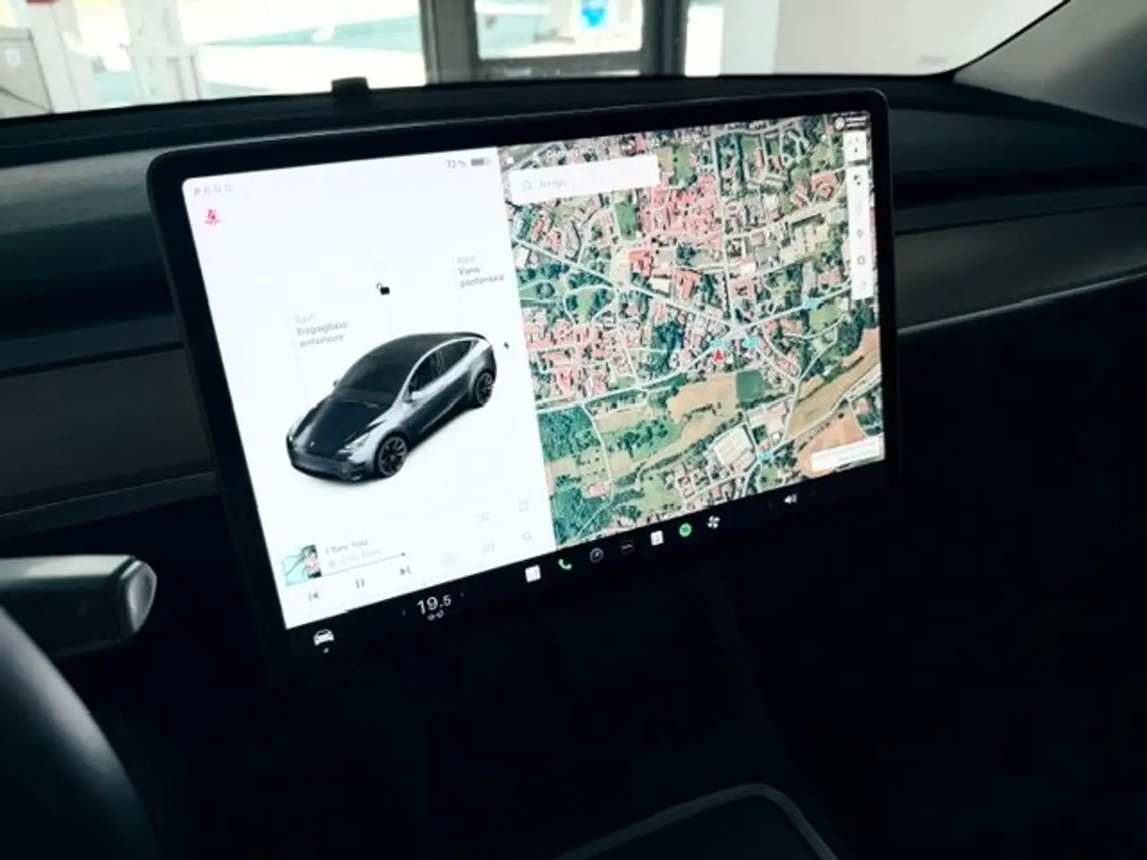 Tesla Model Y Long Range Dual Motor AWD 2021 elettrica usata 115.000 km - Foto 9