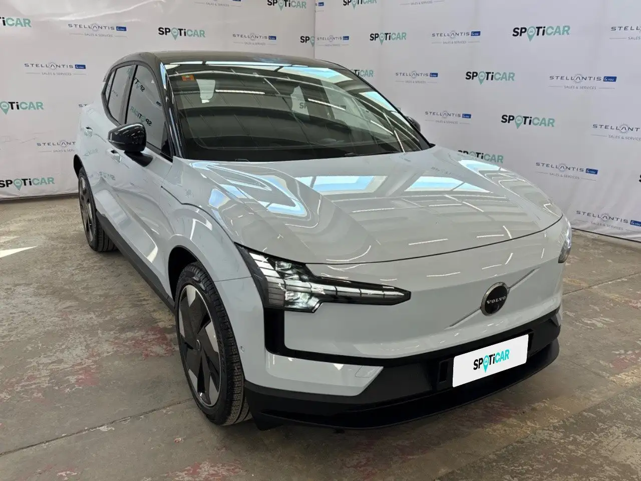 Volvo EX30 Twin Motor Performance Ultra 2024 elettrica usata 17.864 km - Foto 6