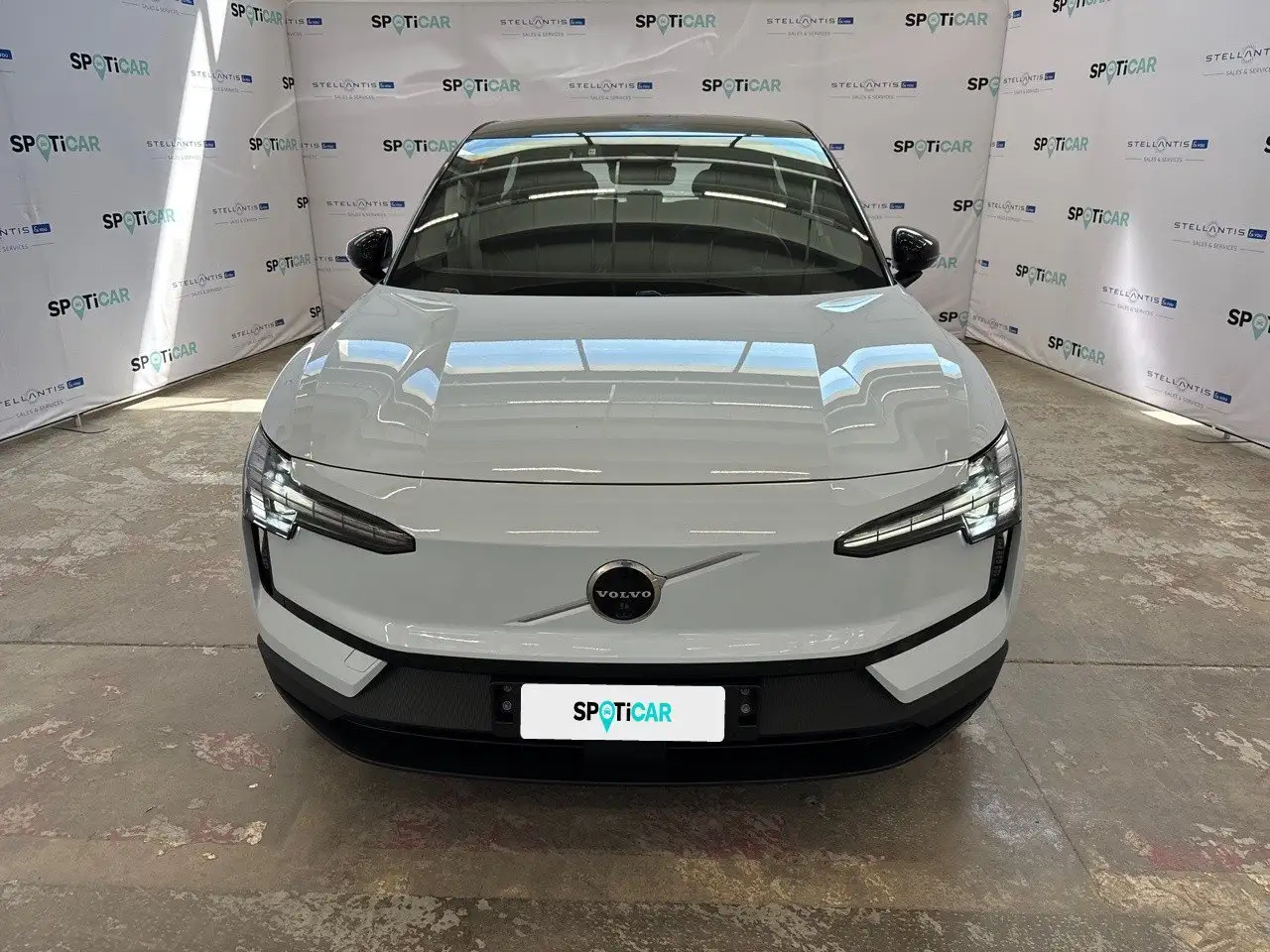 Volvo EX30 Twin Motor Performance Ultra 2024 elettrica usata 17.864 km - Foto 7