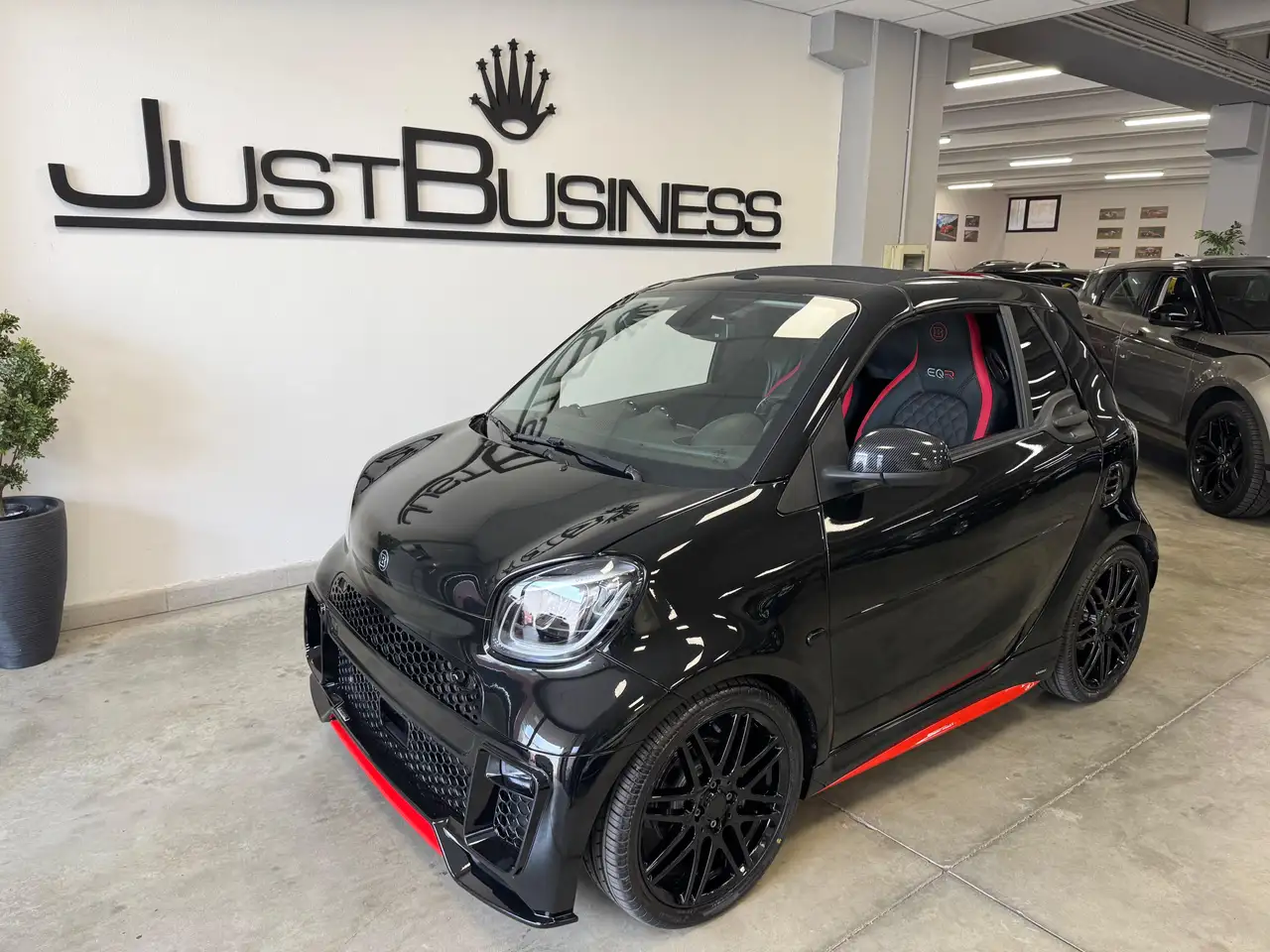 Smart ForTwo Cabrio Electric Brabus 92R 2021 elettrica usata 4.000 km - Foto 3