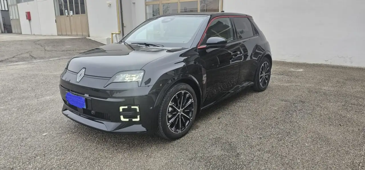 Renault R5 E-Tech Electric 150 CV Comfort Range Iconic 2025 elettrica usata 8.500 km - Foto 1