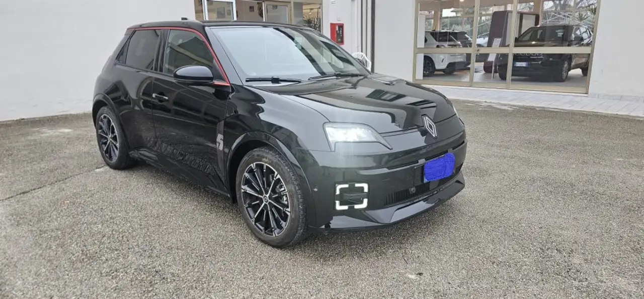Renault R5 E-Tech Electric 150 CV Comfort Range Iconic 2025 elettrica usata 8.500 km - Foto 3