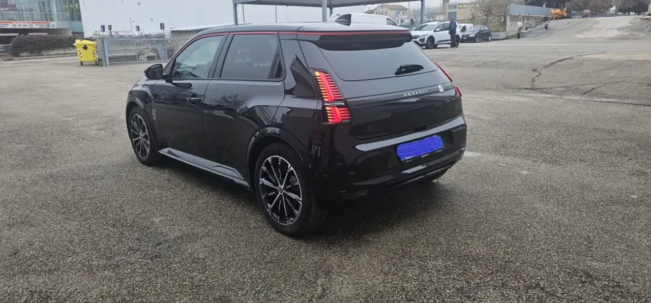 Renault R5 E-Tech Electric 150 CV Comfort Range Iconic 2025 elettrica usata 8.500 km - Foto 7