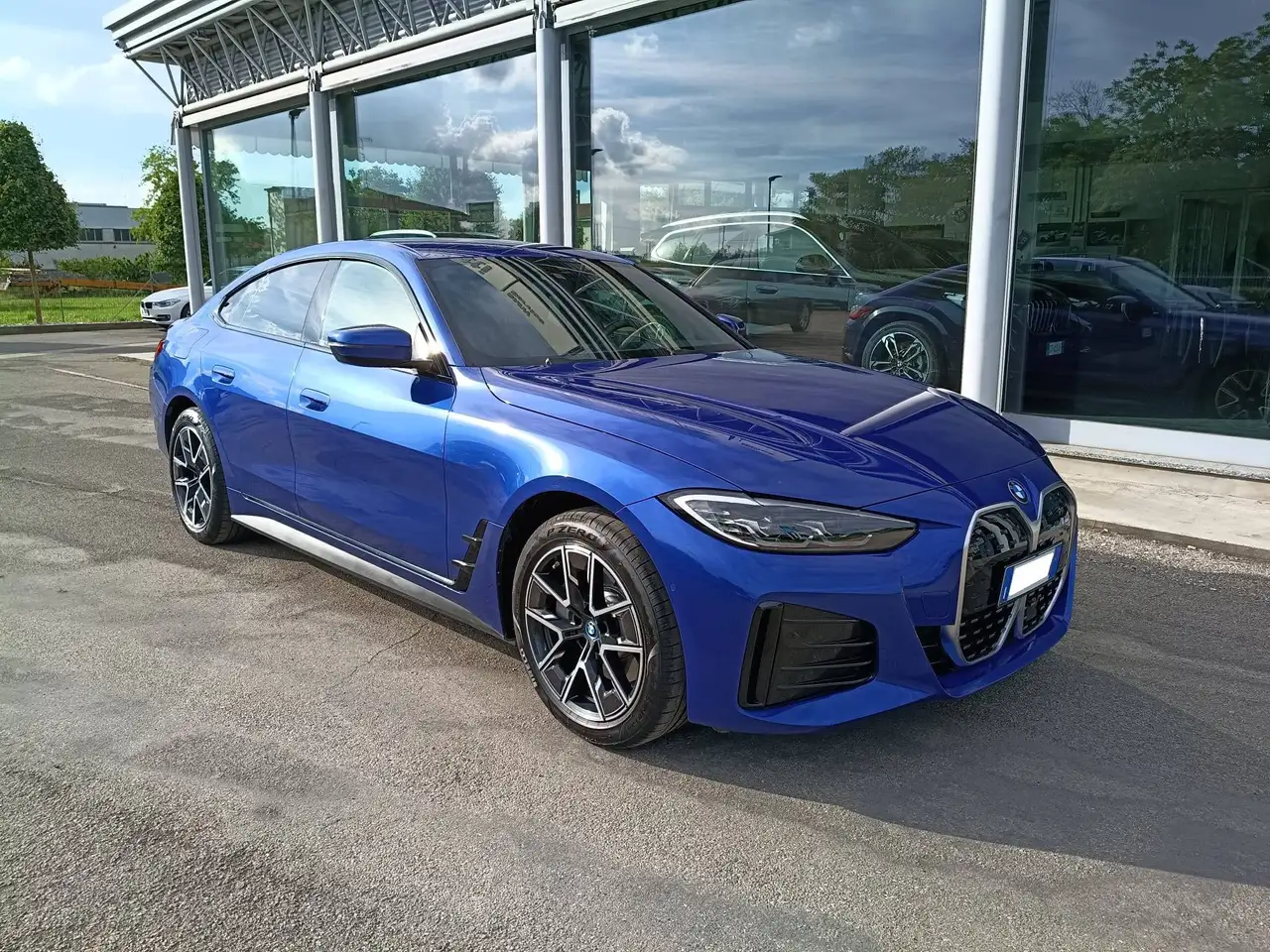 BMW i4 eDrive40 MSport 2022 elettrica usata 55.374 km - Foto 1