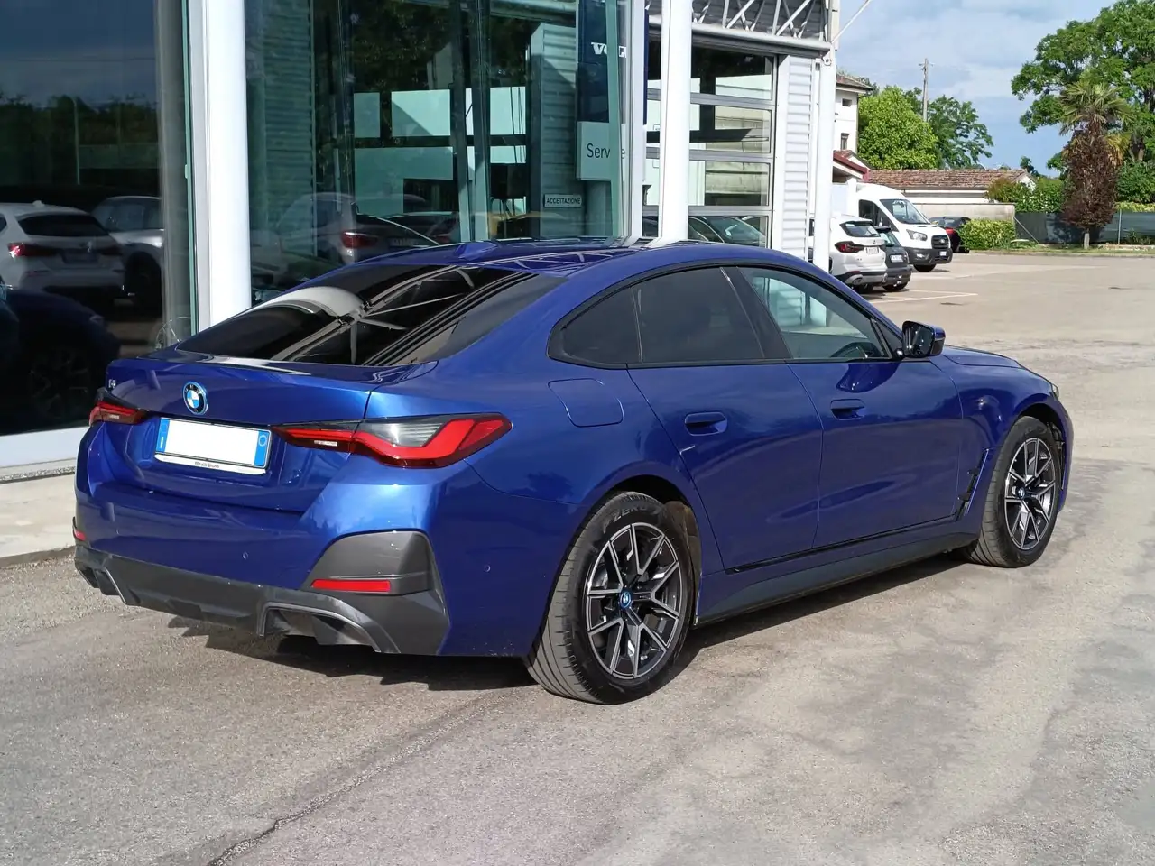 BMW i4 eDrive40 MSport 2022 elettrica usata 55.374 km - Foto 5