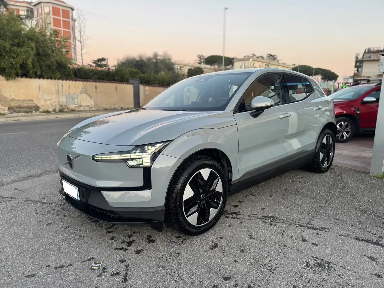 Volvo EX30 Single Motor Core RWD 2024 elettrica usata 13.054 km - Foto 1