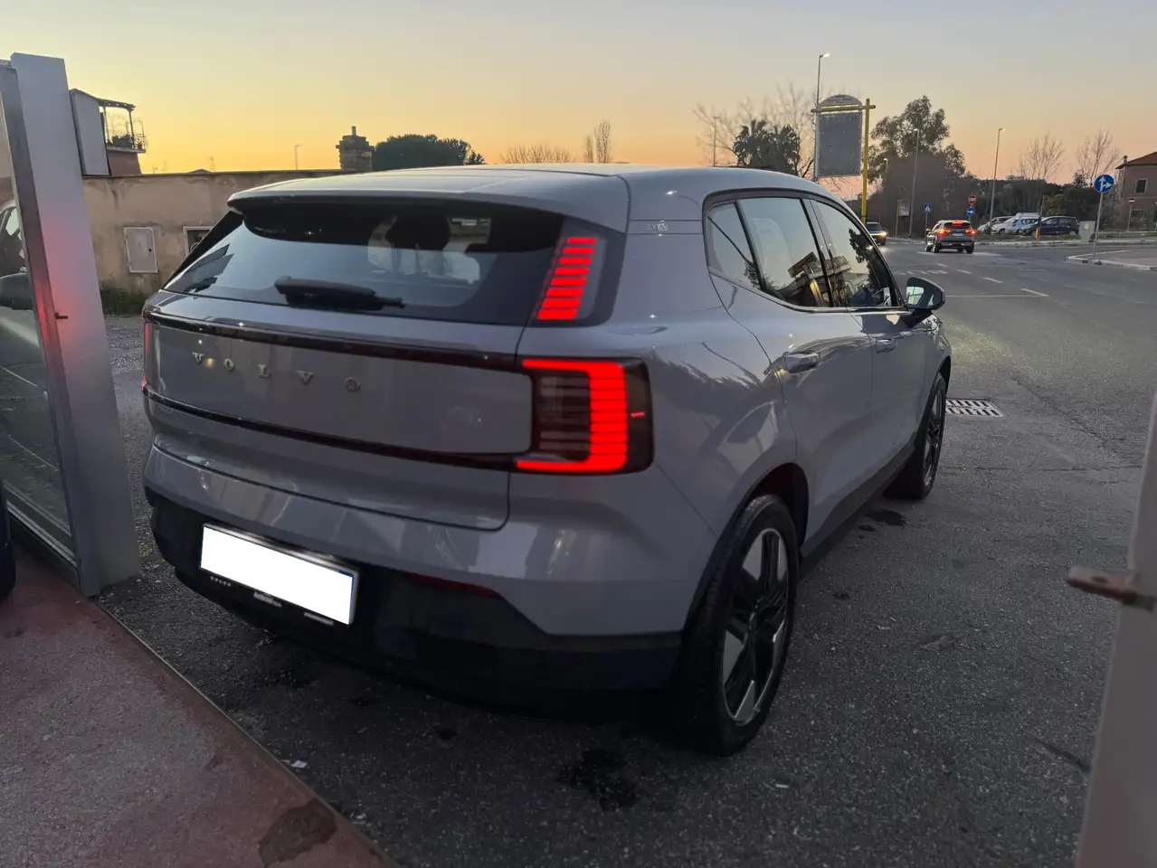Volvo EX30 Single Motor Core RWD 2024 elettrica usata 13.054 km - Foto 7