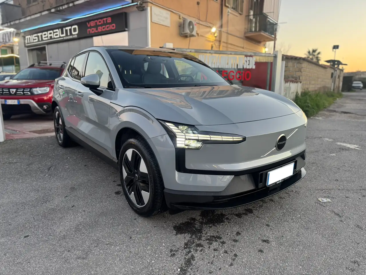 Volvo EX30 Single Motor Core RWD 2024 elettrica usata 13.054 km - Foto 8