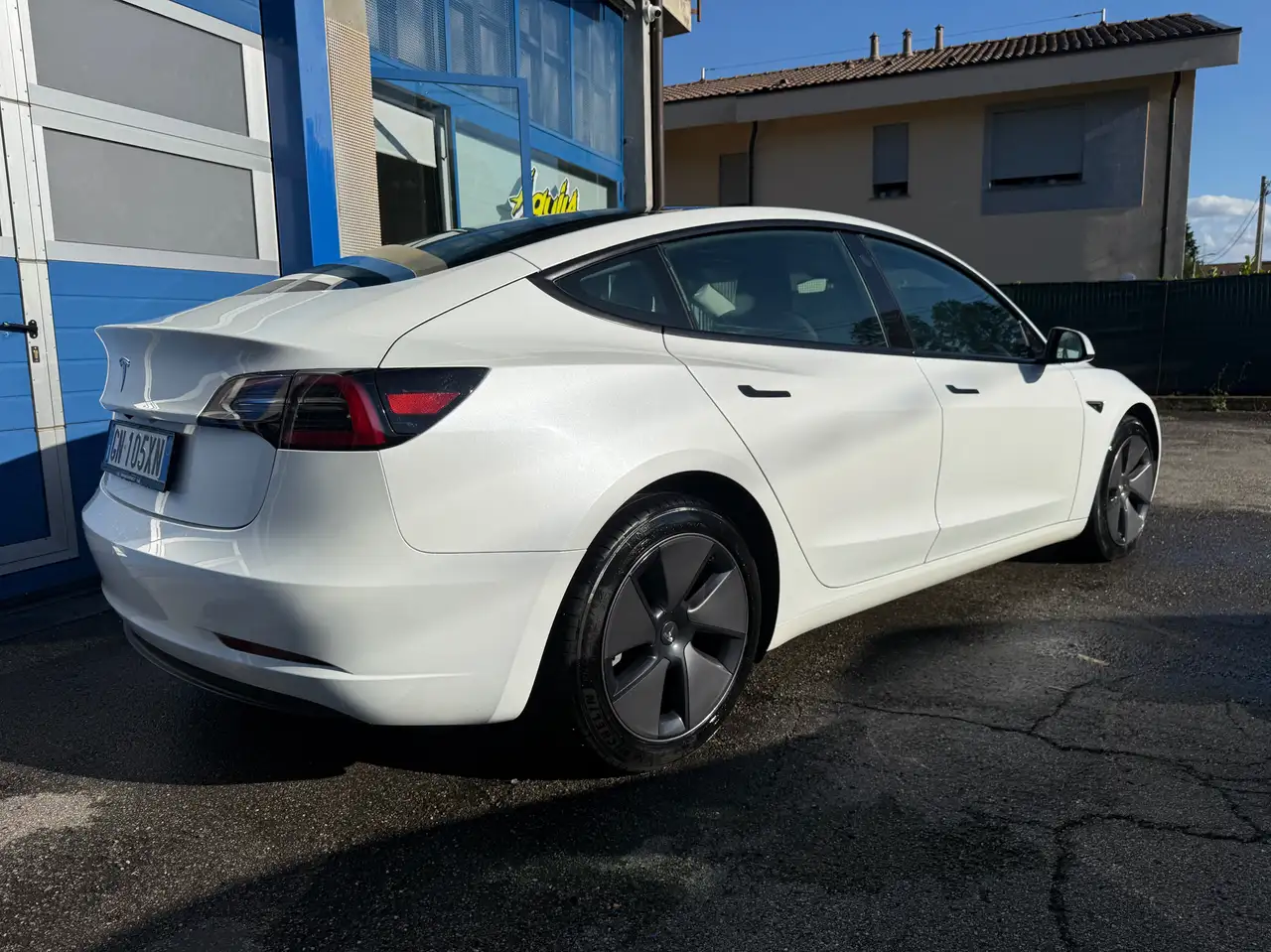 Tesla Model 3 Standard RWD Plus 2023 elettrica usata 52.900 km - Foto 2