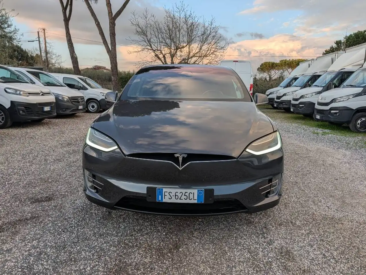 Tesla Model X Long Range Plus AWD 2018 elettrica usata 170.763 km - Foto 3