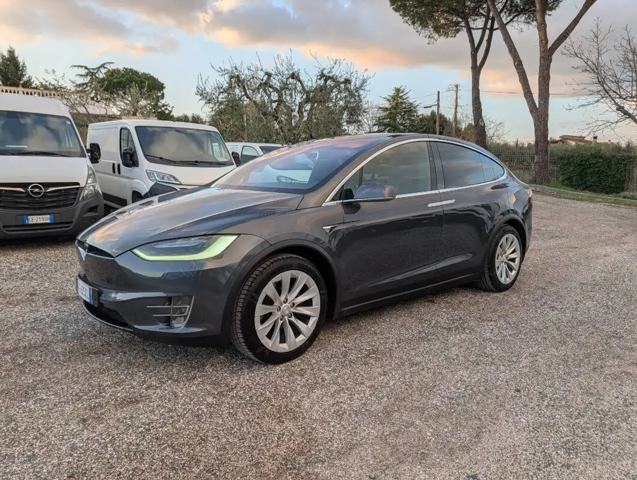 Tesla Model X Long Range Plus AWD 2018 elettrica usata 170.763 km - Foto 5